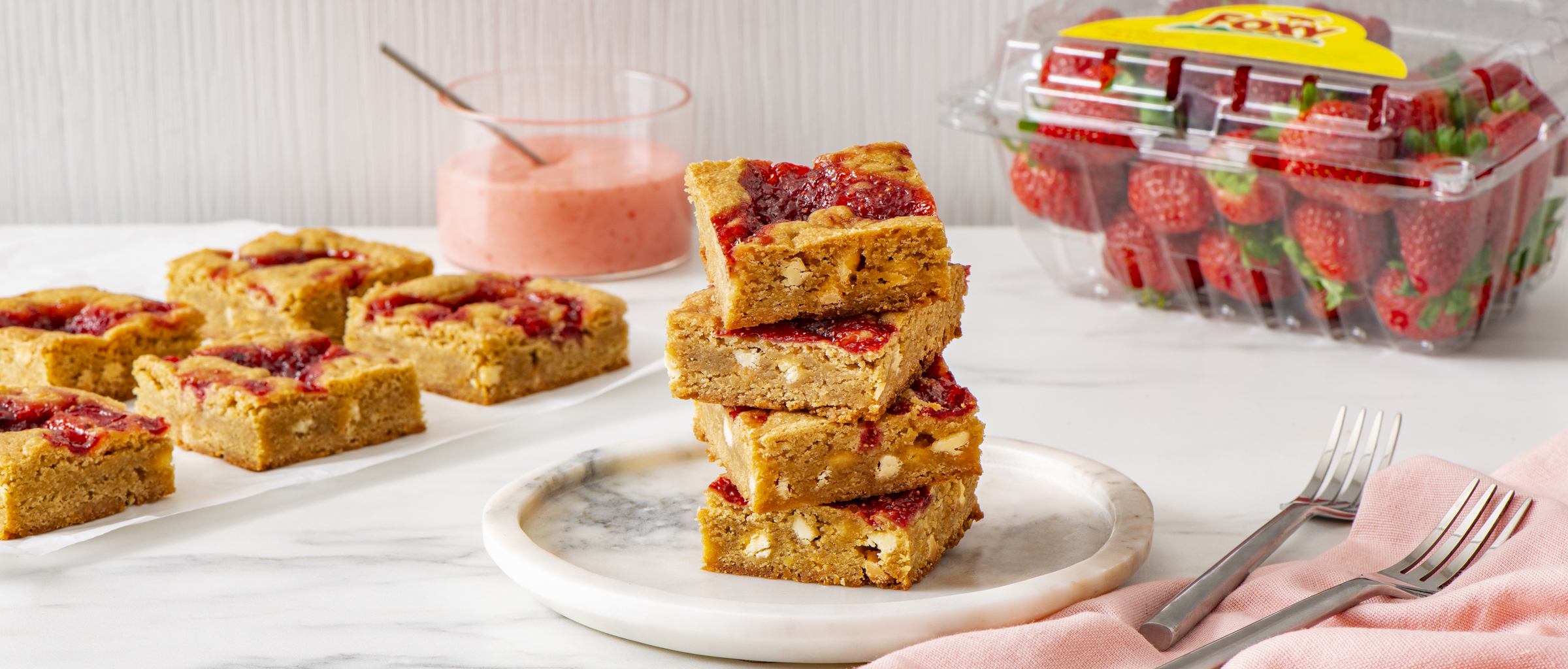 Strawberry Blondie Bars